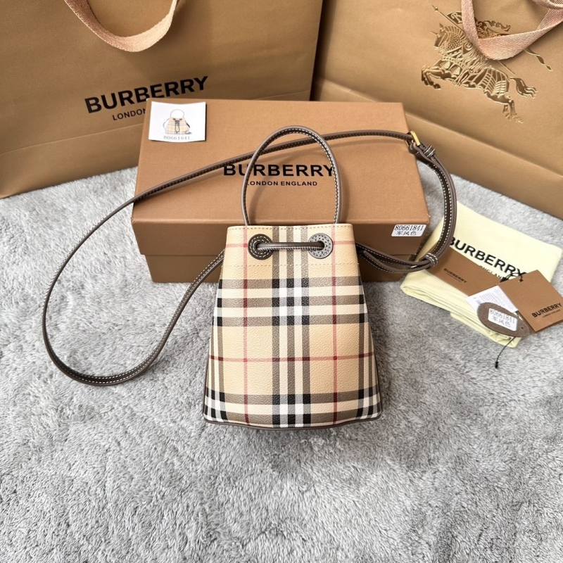 Bv*b*rry bucket bags